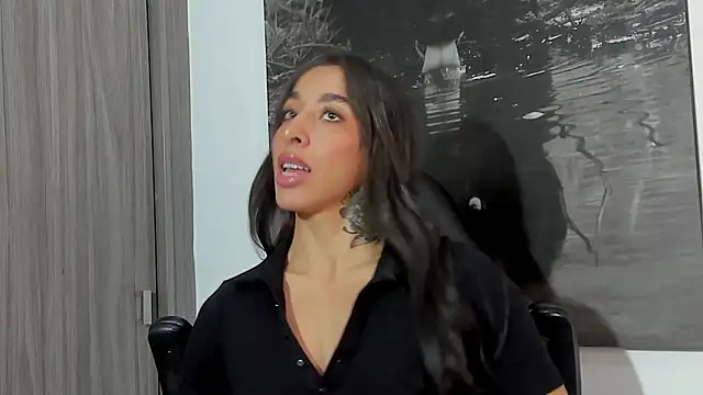 KAYLA BATISTA  online show from 02-15-26, 11:47