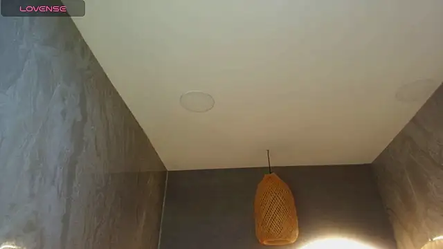 dany r  online show from 10-10-25, 01:01