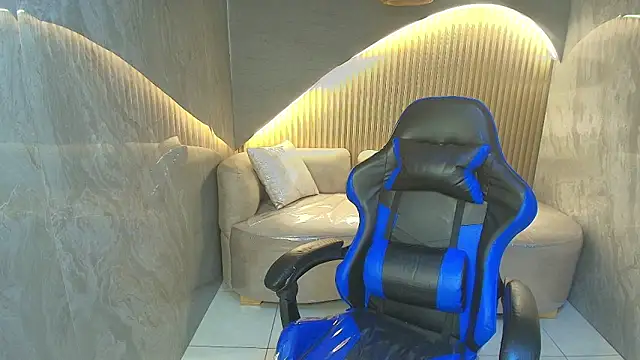 dany r  online show from 11-17-25, 01:26