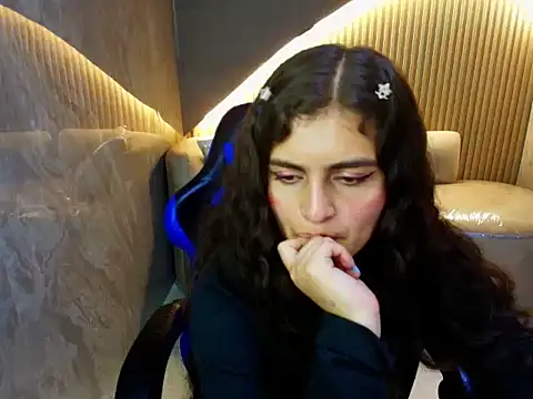 dany r  online show from 11-13-25, 02:43