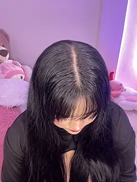 Mericute  online show from 12-19-25, 02:48