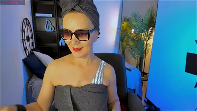 Irene Marlow online show from 01-09-26, 01:40