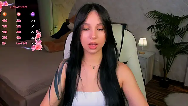 StarlitFairy online show from 10-17-25, 05:22