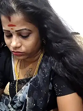 sweetqueen143 online show from 04-14-26, 06:46