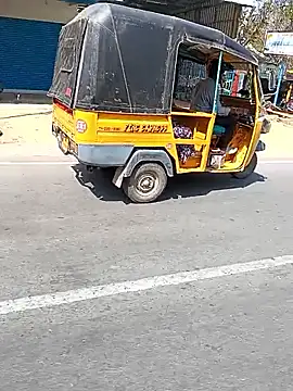 Snapshot of sweetqueen143 chatting on 02-05-26, 05:58 sweetqueen143 online show from 02-05-26, 05:58