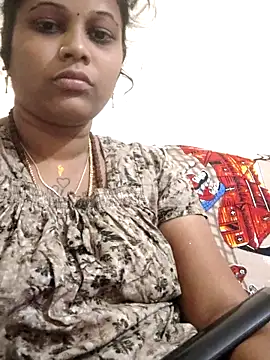 Snapshot of sweetqueen143 chatting on 11-16-25, 01:16 sweetqueen143 online show from 11-16-25, 01:16