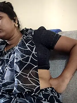 sweetqueen143 online show from 10-10-25, 04:46