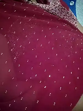 Snapshot of sweetqueen143 chatting on 01-12-26, 05:20 sweetqueen143 online show from 01-12-26, 05:20