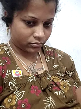 Snapshot of sweetqueen143 chatting on 02-08-26, 11:52 sweetqueen143 online show from 02-08-26, 11:52