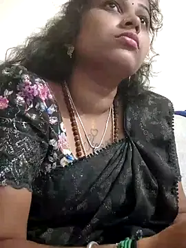 Snapshot of sweetqueen143 chatting on 11-10-25, 04:23 sweetqueen143 online show from 11-10-25, 04:23