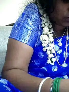 sweetqueen143 online show from 10-06-25, 06:30