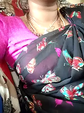 Snapshot of sweetqueen143 chatting on 11-13-25, 05:00 sweetqueen143 online show from 11-13-25, 05:00