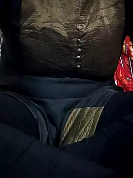 Snapshot of sweetqueen143 chatting on 11-15-25, 06:56 sweetqueen143 online show from 11-15-25, 06:56