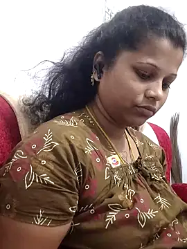 sweetqueen143 online show from 04-14-26, 06:07