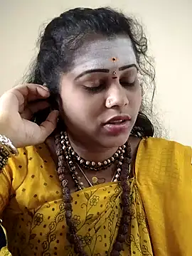 Snapshot of sweetqueen143 chatting on 10-26-25, 05:19 sweetqueen143 online show from 10-26-25, 05:19