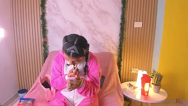 natalia blue online show from 12-22-25, 04:56