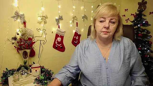 MilenaWedxy online show from 12-18-25, 06:07