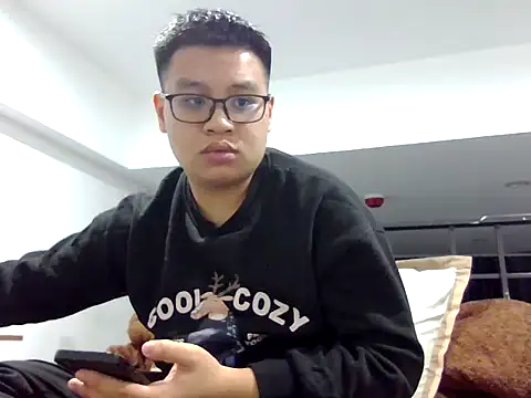 Snapshot of loveninja chatting on 12-14-25, 12:33 loveninja online show from 12-14-25, 12:33