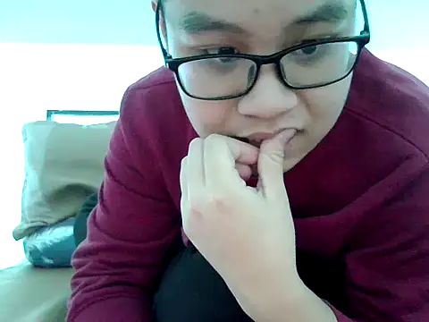 Snapshot of loveninja chatting on 12-20-25, 05:32 loveninja online show from 12-20-25, 05:32