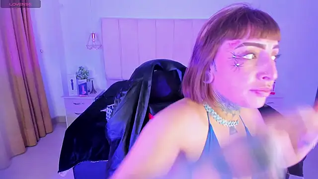 Gyal 8  online show from 01-10-26, 03:13