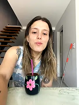 Snapshot of xvalentinaof chatting on 12-02-25, 01:35 xvalentinaof online show from 12-02-25, 01:35