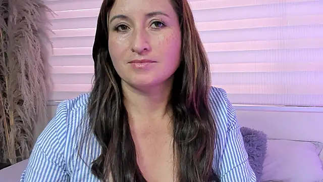 angela fiory online show from 06-14-26, 02:51