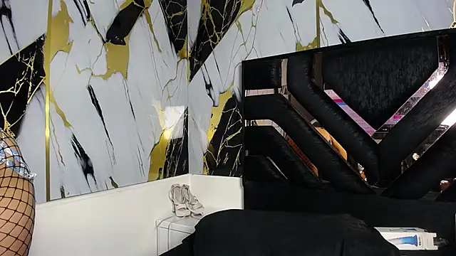 ladymooncs online show from 02-10-26, 04:55