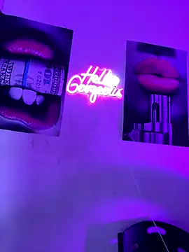 becca wilsson online show from 11-29-25, 04:34