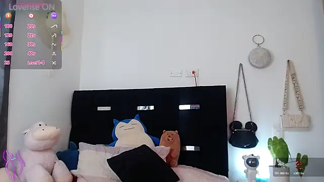 Camila Torresss online show from 11-05-25, 07:17