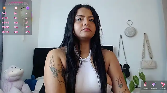 Camila Torresss online show from 11-06-25, 07:51