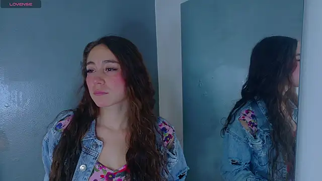 MyApril   online show from 11-06-25, 11:25