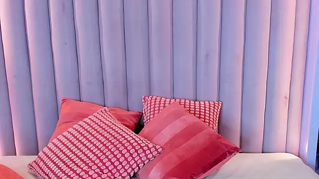 MyApril   online show from 02-18-26, 12:23