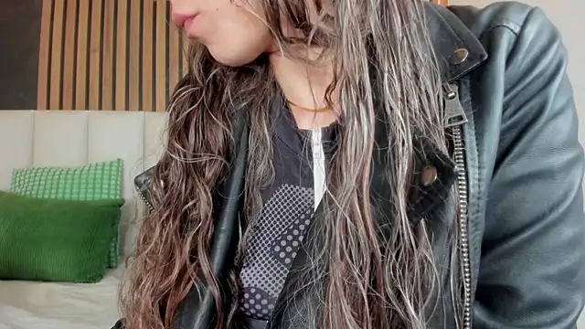 MyApril   online show from 04-09-26, 02:01