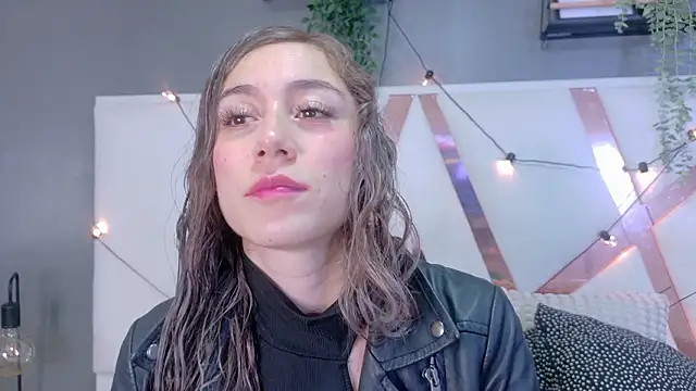 MyApril   online show from 03-26-26, 11:52