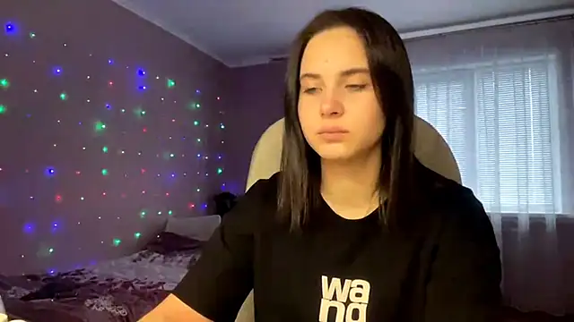 MollyPartey online show from 10-13-25, 10:06