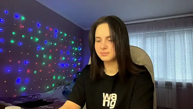 MollyPartey online show from 10-20-25, 06:37