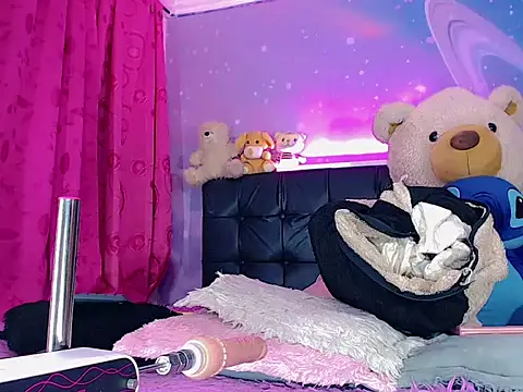 DaliaBacil25 online show from 10-04-25, 02:46