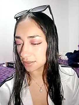 Snapshot of Miia__strog chatting on 09-19-25, 02:48 Miia  strog online show from 09-19-25, 02:48