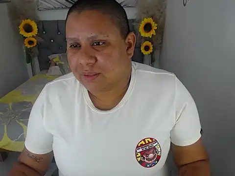 hotlesby valery online show from 11-17-25, 08:02