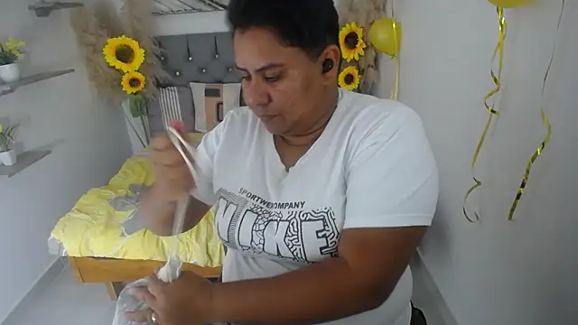 hotlesby valery online show from 09-24-25, 06:58