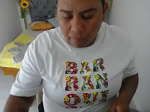 hotlesby valery online show from 02-13-26, 12:05