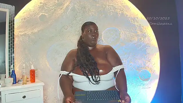 CarolinaGomez  online show from 10-21-25, 07:35