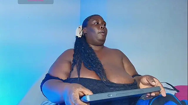 CarolinaGomez  online show from 01-06-26, 07:29