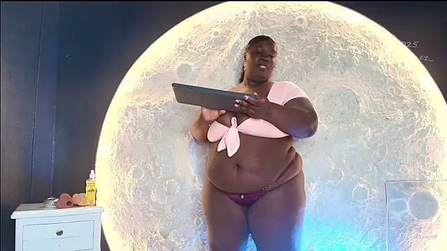 CarolinaGomez  online show from 10-09-25, 07:47