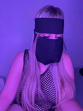 princesse-luna online show from 06-26-26, 07:09