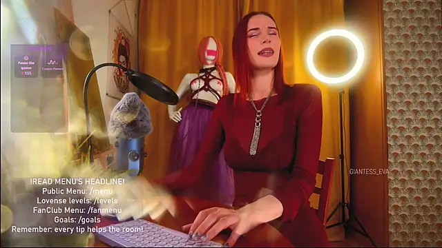 Snapshot of Giantess_Eva chatting on 07-30-26, 08:08 Giantess Eva online show from 07-30-26, 08:08