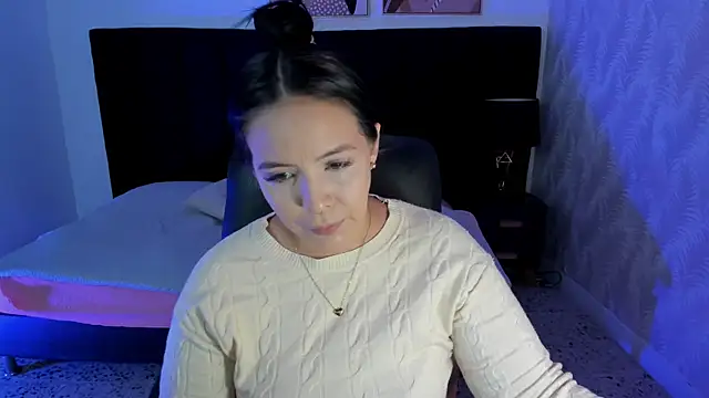 camiladuke7 online show from 10-01-25, 07:40