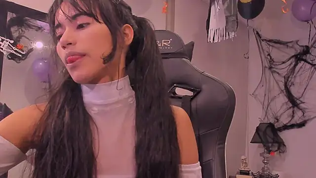 Rouse Monroe online show from 10-15-25, 04:11