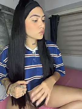 Snapshot of liahouses chatting on 02-16-26, 11:57 liahouses online show from 02-16-26, 11:57