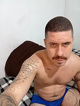 Snapshot of casado031999 chatting on 11-05-25, 03:42 casado031999 online show from 11-05-25, 03:42